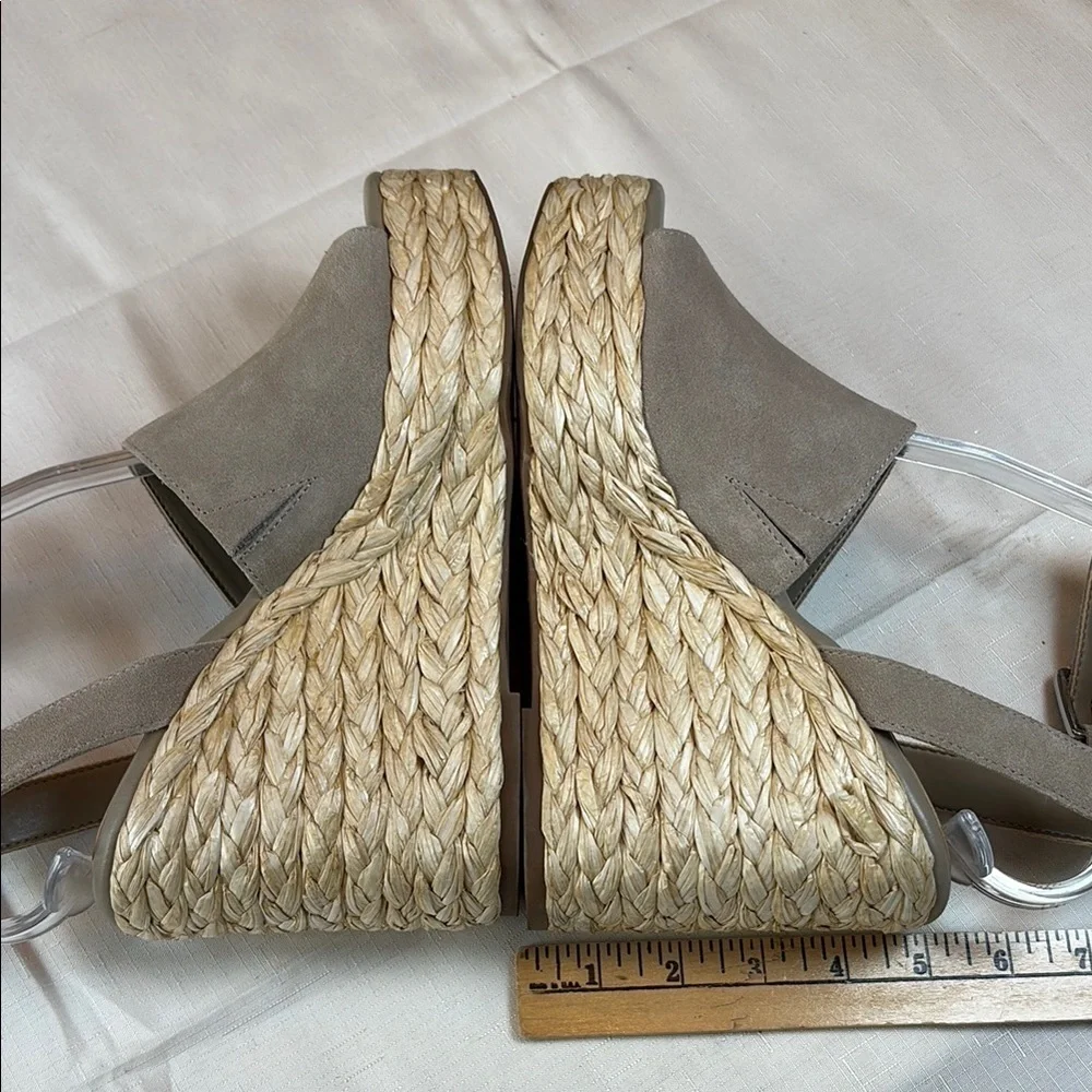 🧊 Marc Fisher taupe and Cream suede Espadrille Wedges with Ankle Strap
